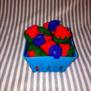 Berry felt set